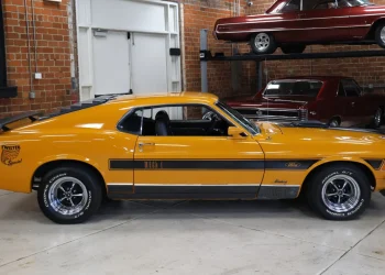 AutoHunter Spotlight: 1970 Ford Mach 1 Twister Special