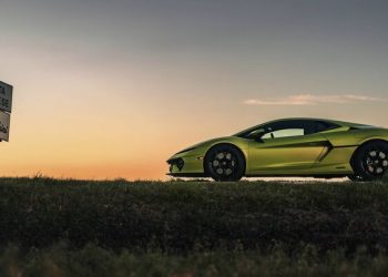 Lamborghini Now Offers Ten-Year Warranty