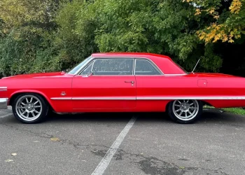 AutoHunter Spotlight: 1963 Chevrolet Impala SS Sport Coupe