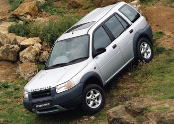 First ‘Freelander’ SUV will be PHEV coupe SUV with Chery platform, Land Rover name – report