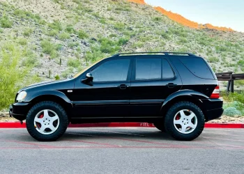 AutoHunter Spotlight: 2001 Mercedes-Benz ML55 AMG