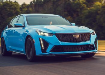 GM developing new petrol-powered RWD passenger cars – report