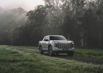 MG U9 Explore Pro vs Kia Tasman X-Pro: Spec battle