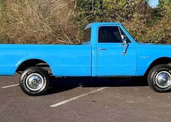 AutoHunter Spotlight: 1971 Chevrolet K10 4-Speed