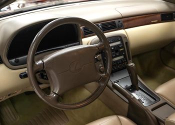 Pick of the Day: 1993 Lexus SC400