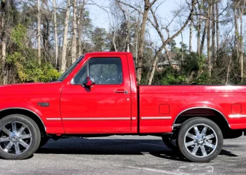 AutoHunter Spotlight: 1995 Ford F-150 XLT Regular Cab