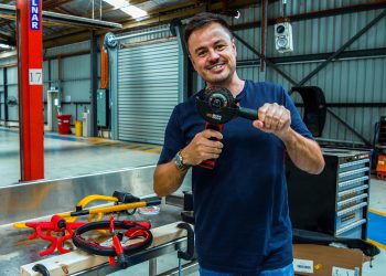 Gone in 20 seconds: The $200 Toyota steering wheel lock fails the grinder test