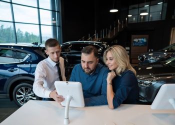 Analysts Predict New Vehicle Sales to Fall Over 3 Percent in February