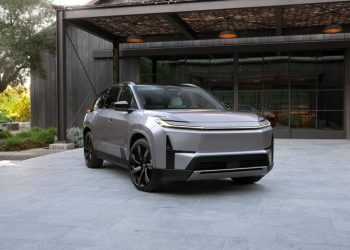 Toyota Makes Highlander All-Electric For 2027