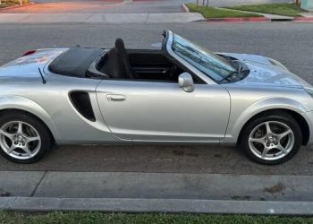 Used Car Of The Day: 2005 Toyota MR2 Spyder