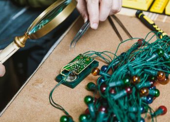 With the Right-to-Repair Battle Ongoing, Here’s What You Need to DIY