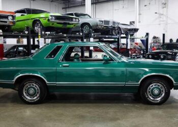 Pick of the Day: 1977 Ford Granada Ghia 4-speed