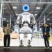 Question of the Day: Robots or Humans as New Vehicle Builders?